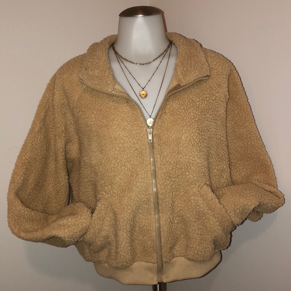 Cropped Beige Sherpa Jacket